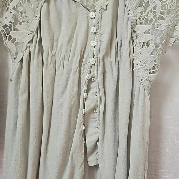 LACE BLOUSE - Picture 3 of 7